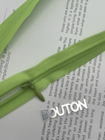 Молния Riri потайная неразъемная, Т3, цвет фисташковый 2739