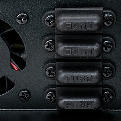 автомобильный инвертор с 12 на 220