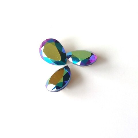 Капли 18*13 мм Scarabaeus Green