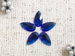 Стразы пришивные акрил, р. 0,9х1,7 см, электрик