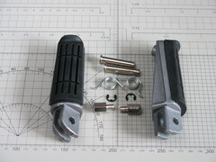 Подножки водительские  Yamaha XJR400 / 1200/1300 FZ400 FZ6N FZ1N / S FJR1300
