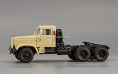 KRAZ-258B1 truck tractor 1987-1993 beige 1:43 Nash Avtoprom