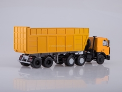 MAZ-6422 yellow and semi-trailer of wood chips MAZ-9506-30 1:43 AutoHistory