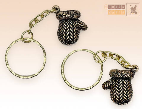 брелок Варежка