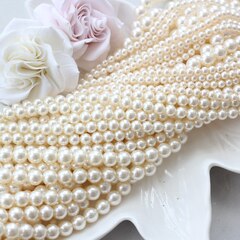 Майорка айвори 6 мм, 1 нить, МА142