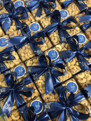 Корпоративный подарочный набор с орехами с брендированием