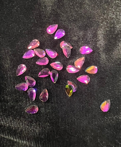 Стеклянные стразы  (5,5*8мм) 25шт, цвет хамелеон розовый-зеленый