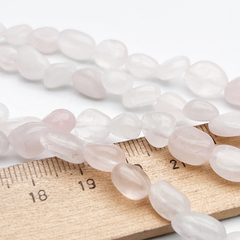 Розовый кварц фриформ бусины (тонирован), размер около 5-7 мм, цена за нить 38 см