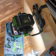 LED-прожектор Greenworks G82WLH 82V (2500Лм) с гибридным питанием, без АКБ и ЗУ