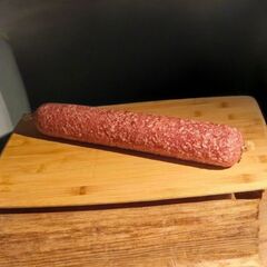 Сырокопченая колбаса с клюквой