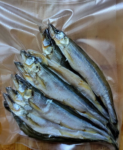 Корюшка вяленая с икрой 250г (вакуумная упаковка)