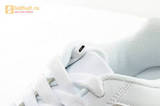 Светящиеся кроссовки с USB зарядкой Fashion (Фэшн) на шнурках, цвет белый, светится вся подошва. Изображение 17 из 29.