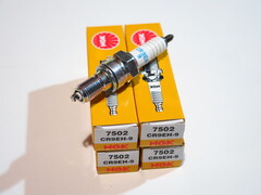 Свеча зажигания NGK CR9EH-9