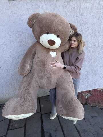 медведь гигант