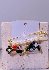 b068-brosh-bulavka-s-podveskami-v-stilistike-chanel