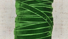 Лента бархатная, ш. 1 см, зелёный