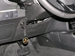 Бесштыревой блокиратор рулевого вала DRAGON для Volkswagen Polo Sedan (2010-) мех. КП
