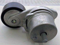 РОЛИК РЕМНЯ ПРИВОДНОГО GENTRA, COBALT НАТЯЖНОЙ В СБОРЕ GM