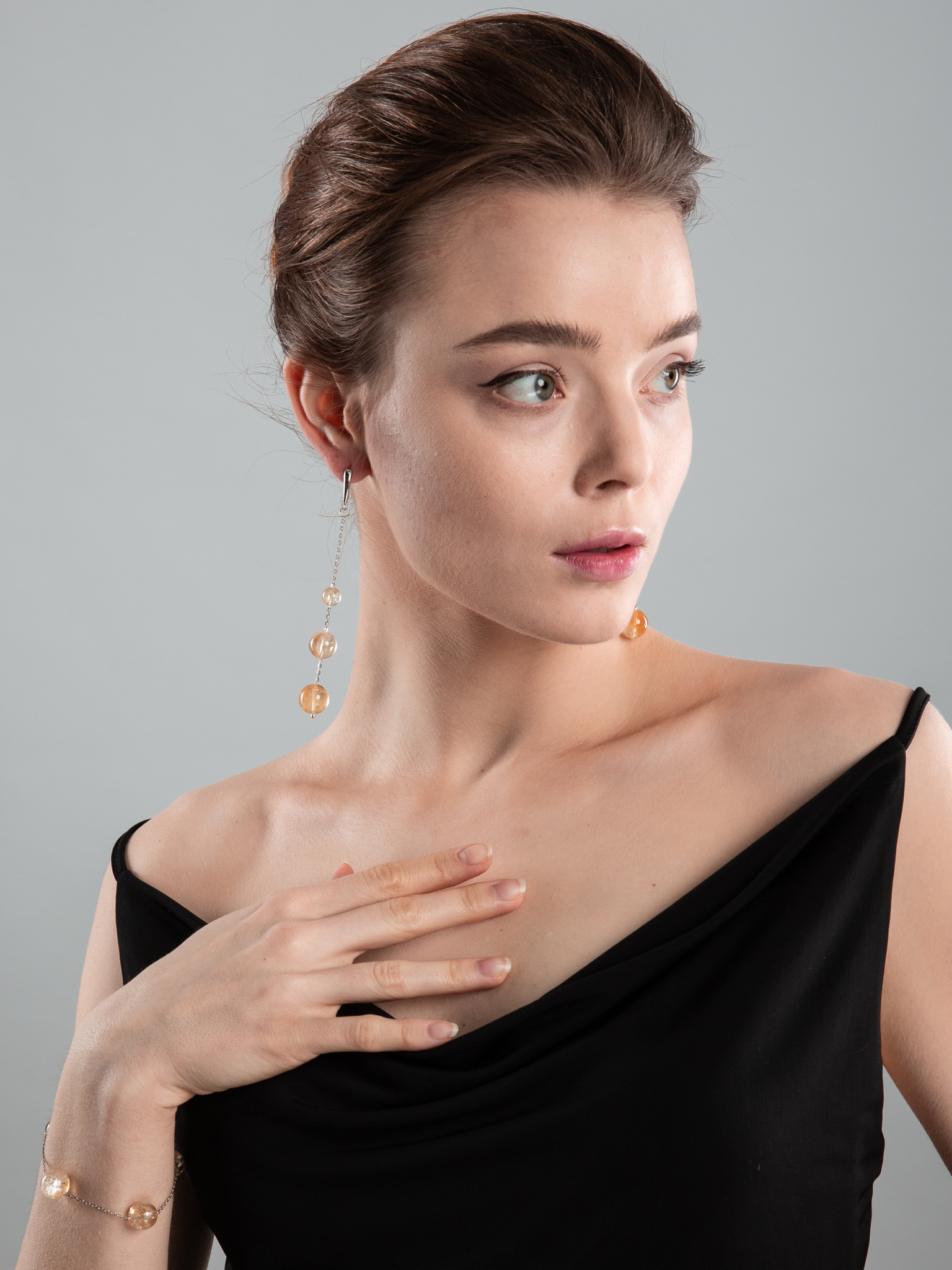 Серьги асимметричные из цитрина