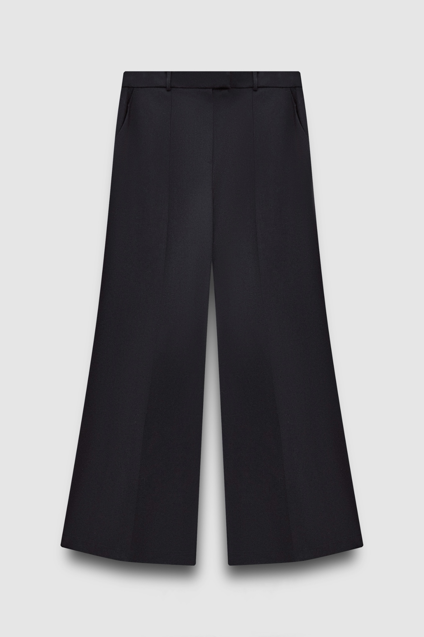 Брюки расклешенные со стрелками, черный