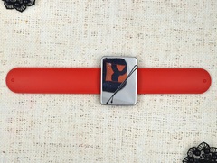 Игольница магнитная на руку, красный