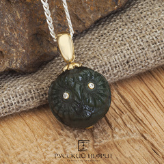 Подвес "Сова" из зеленого нефрита