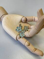 Пуговица пластиковая на ножке (пластик, Мятный цветок, 15)