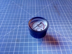 Манометр QUATTRO ELEMENTI КМ 24/50-200 (давление в шланге) (248-467-059)