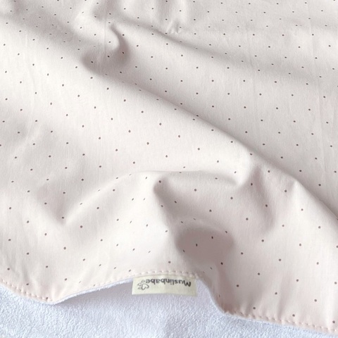 Непромокаемая пеленка "Точки на нежно-розовом"