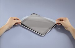 Наклейка защитного стекла на планшет (стекло приобретается отдельно)