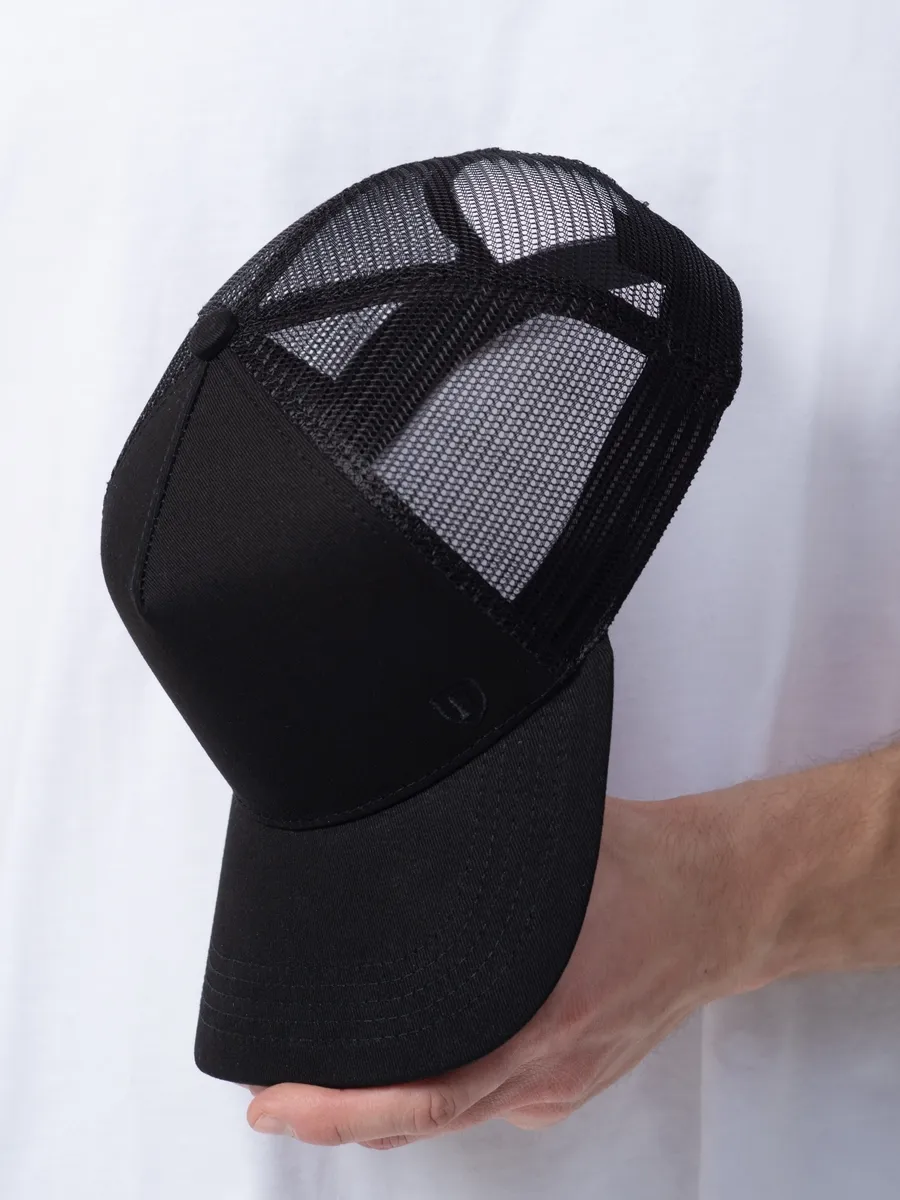 Бейсболка снепбек летняя с сеткой