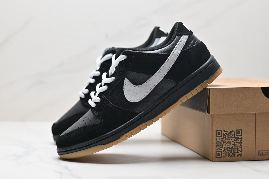 Nike SB Dunk Low 30 Basketroom.ru