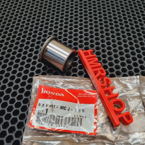 Honda Втулка маятника CBR954 52144-MCJ-750