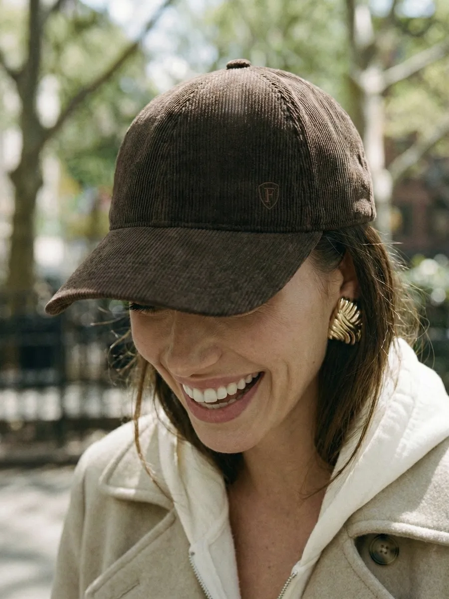 Бейсболка летняя вельвет весенняя