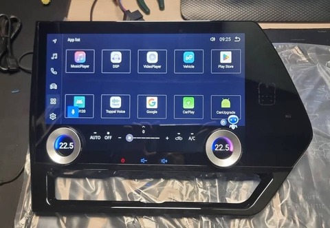 Магнитола для Toyota Highlander (2022+) Android 13 8/128GB QLED DSP 4G модель ZF-3013