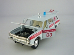 GAZ-2402 Volga Ambulance 1:43 Agat Mossar Tantal