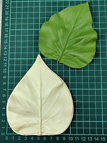 Молд лист сирени 12,8х10,5см