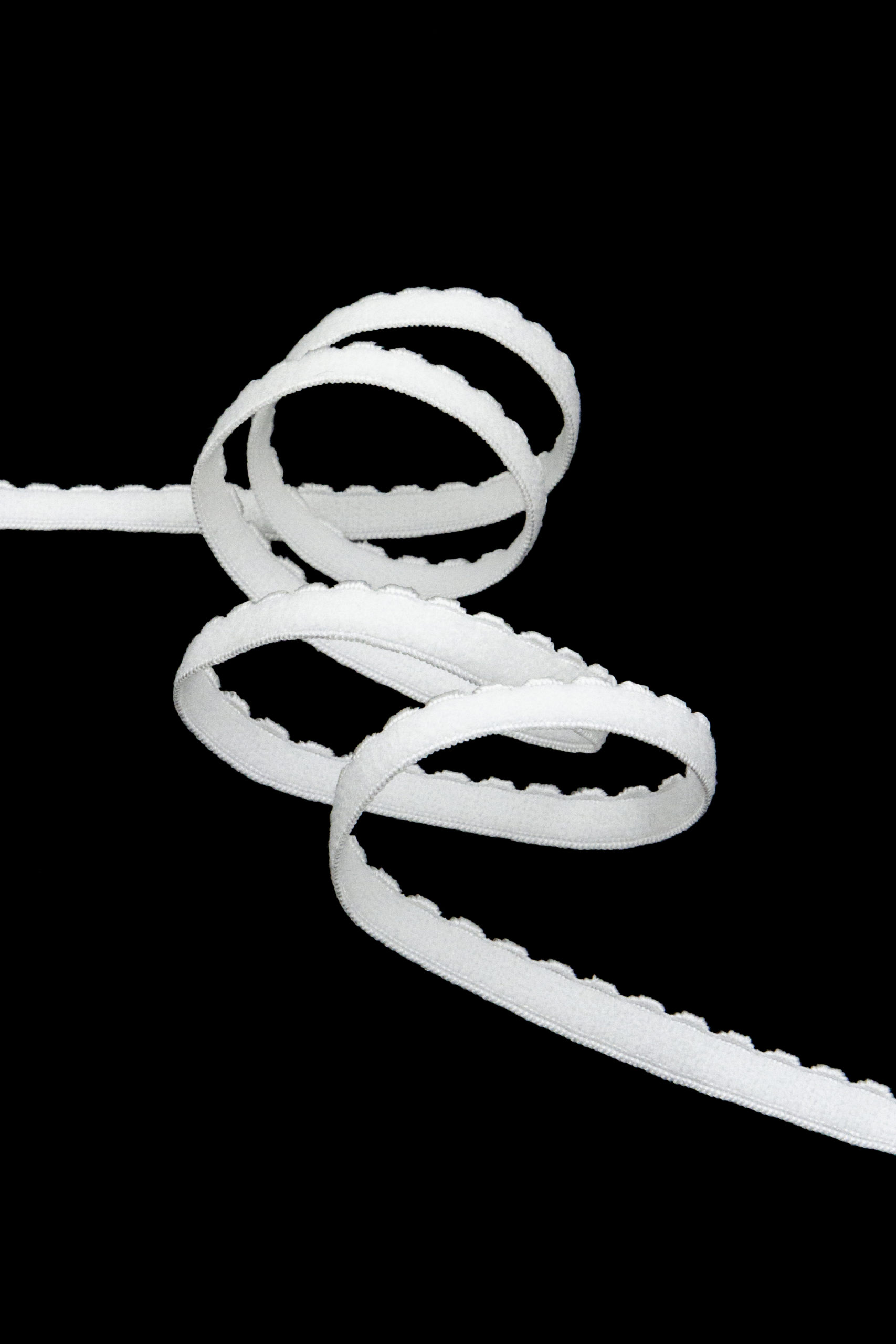 Резинка бельевая ажурная белый ширина 8 мм с учётом фестона Lauma (Латвия)
