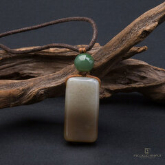 Амулет "Песочные часы". Нефрит