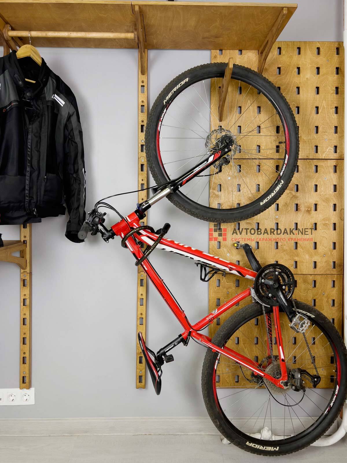 велосипедный кронштейн деревянный