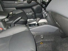 Бесштыревой блокиратор DRAGON на коробку передач для Toyota Camry VII (XV50) (2011-2018) авт. Tiptronic КП (электрическая регулировка положения руля)