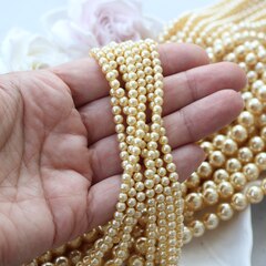 Майорка золотистая 4 мм, 1 нить, МА147