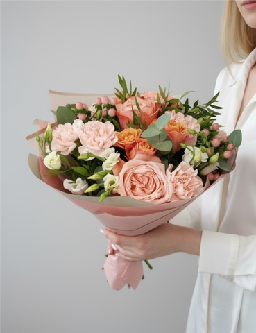 Букет с розами Страстный поцелуй