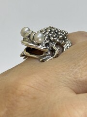 Жаба (кольцо из серебра)