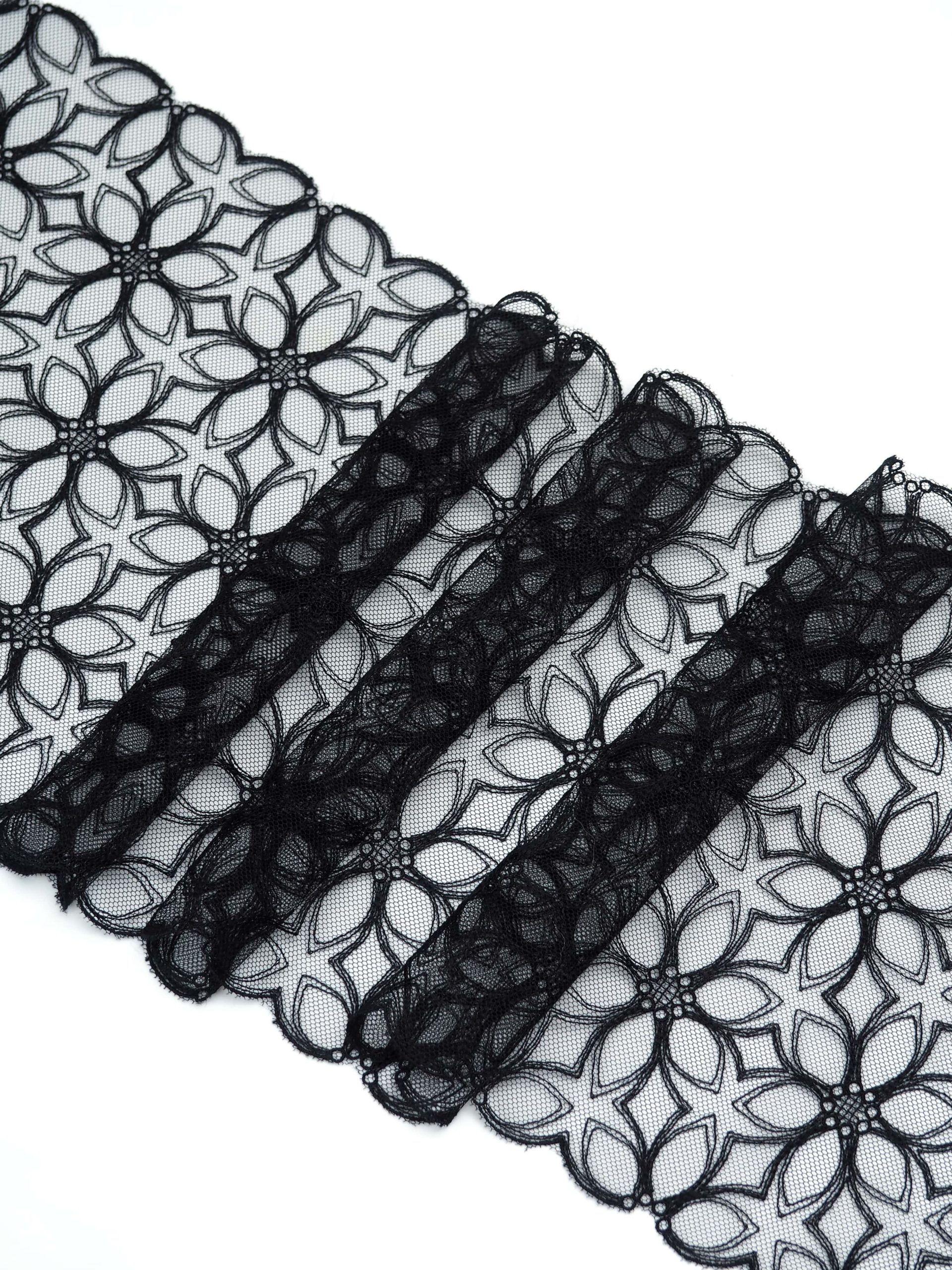 Вышивка на сетке неэластичная черная 19 см