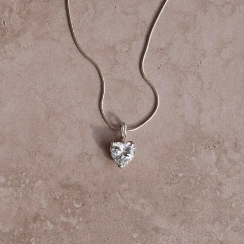 Подвеска WHITE HEART