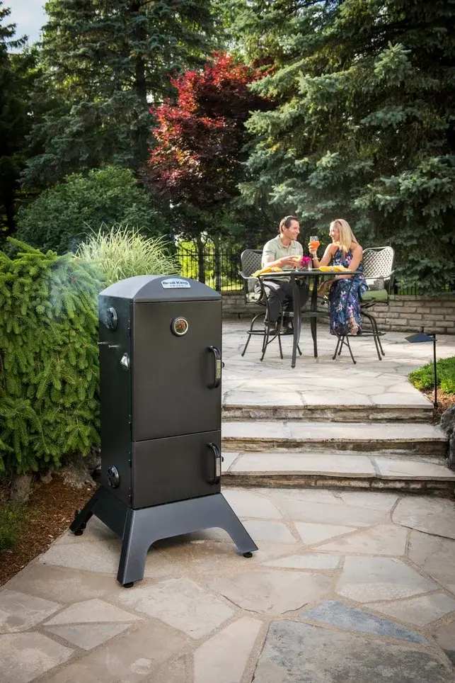 Коптильня угольная вертикальная Broil King VERTICAL CHARCOAL SMOKER