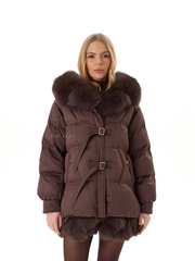 Шоколадный пуховик с ремешками и меховыми вставками