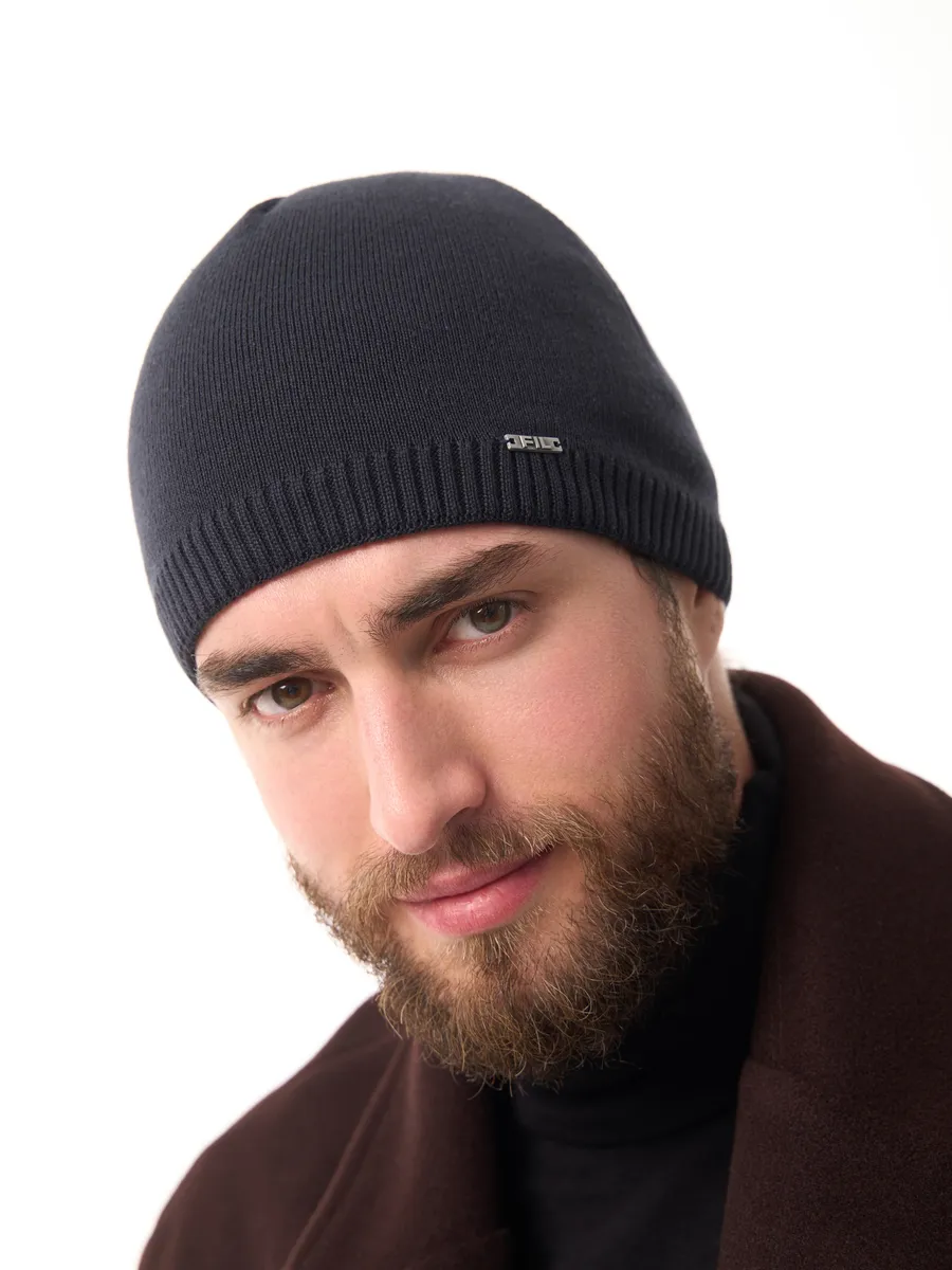 Шапка зимняя на флисе вязаная осень