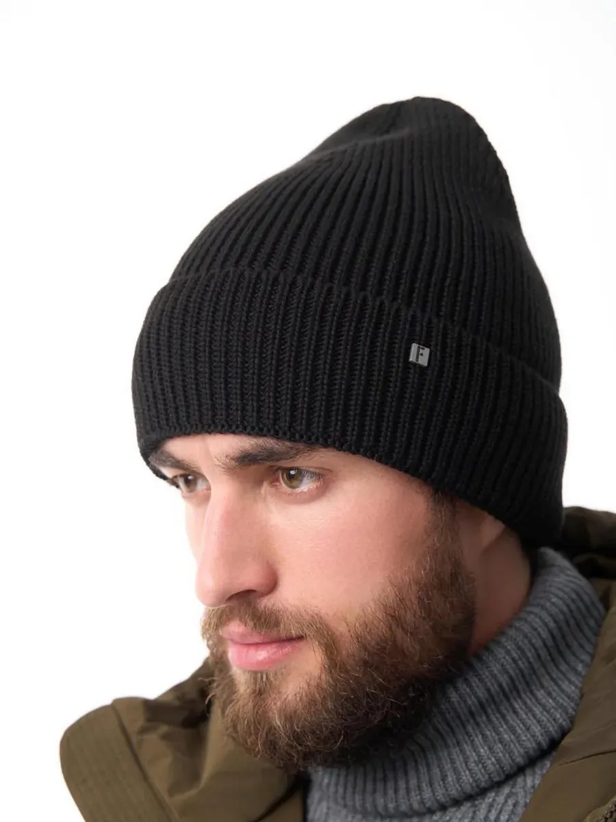 Шапка зимняя на флисе вязаная осень